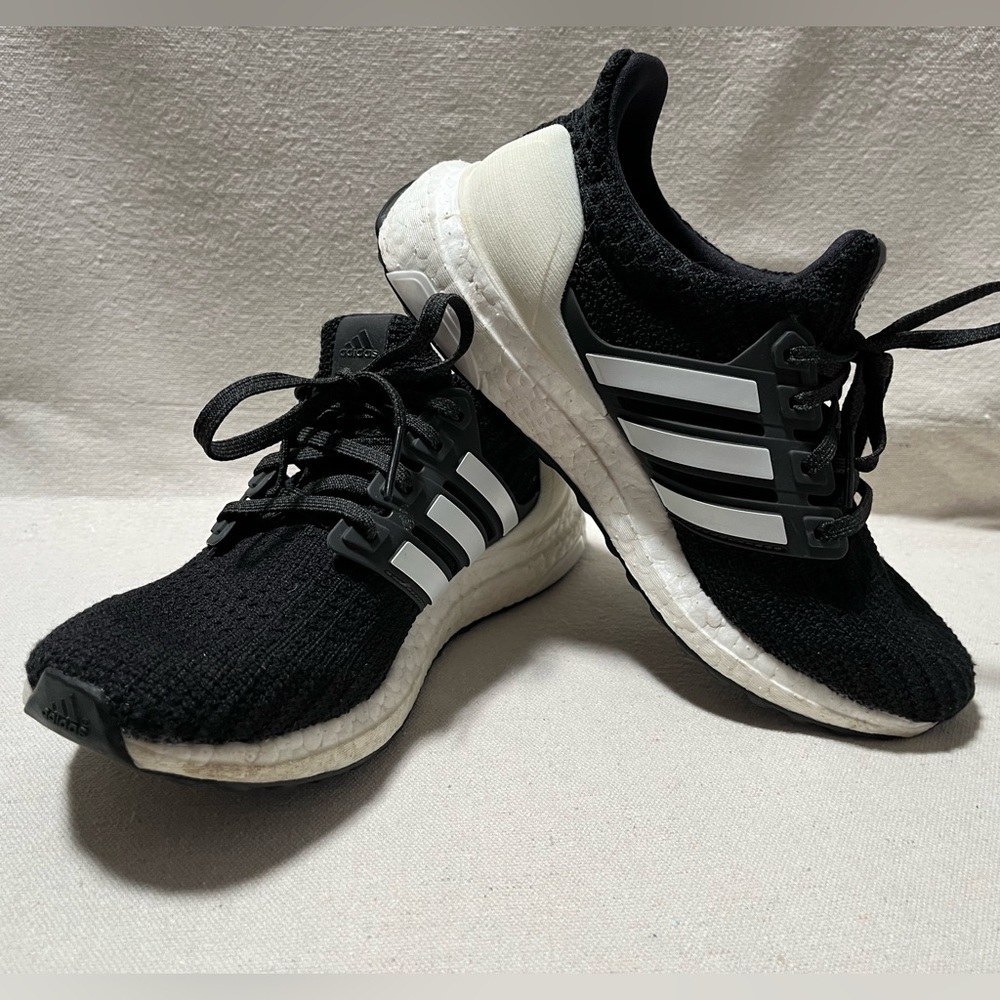 Adidas Ultrabloost size 4.5